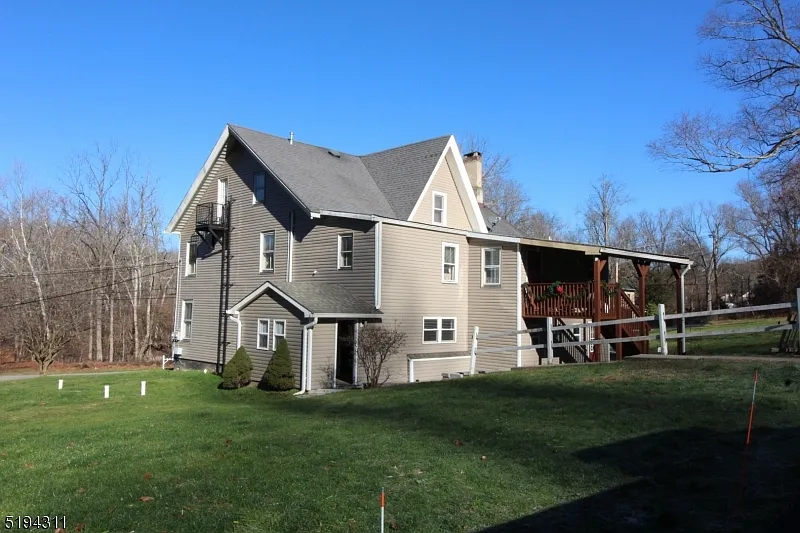 172 Musconetcong River Rd #1