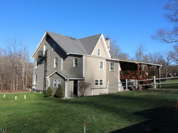172 Musconetcong River Rd, Glen Gardner, NJ