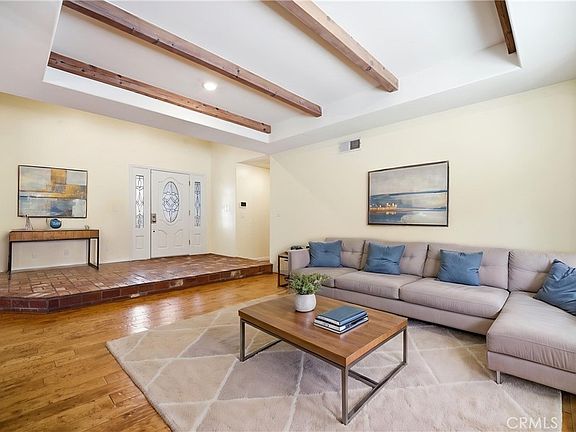 3rd image of 5335 Campo Rd