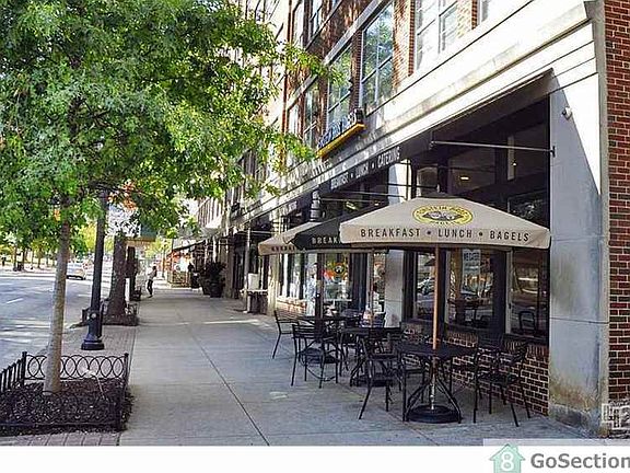 2nd image of 800 Peachtree St NE APT 1306