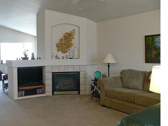 2nd image of 3745 E 139th Pl