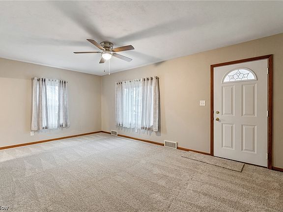 4th image of 116 Hutchinson Dr