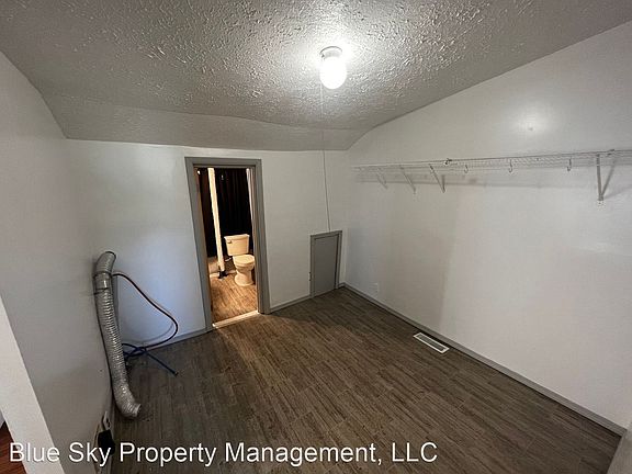 4th image of 1217 W Memorial Dr