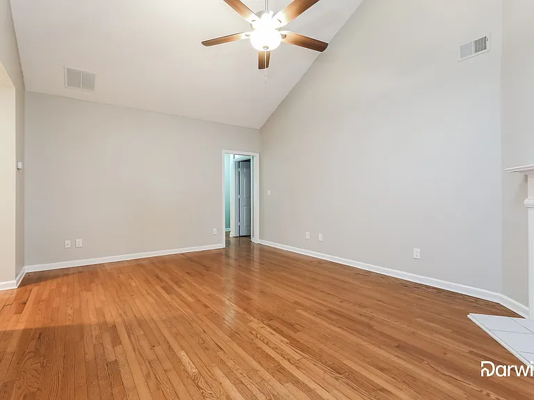 120 Gingercake Ct — Photo 5