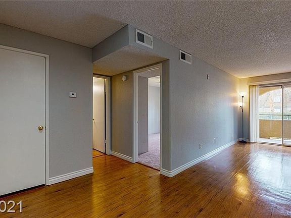 3rd image of 221 Mission Catalina Ln APT 206