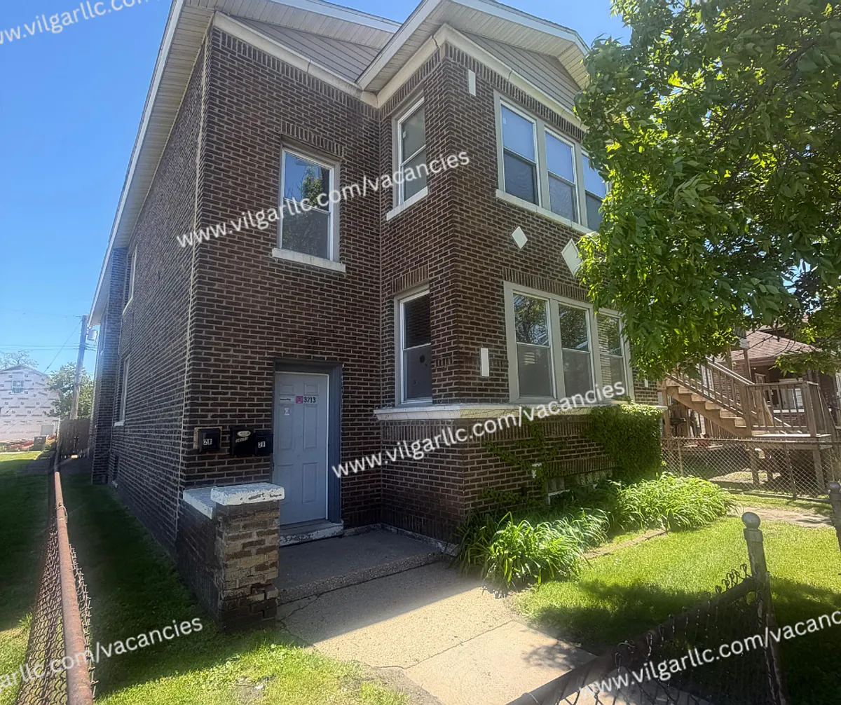 Building Photo - 3713 Hemlock St