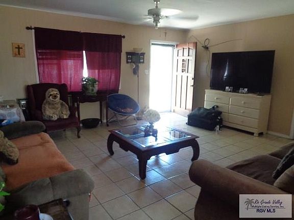 2nd image of 758 E Hidalgo Ave