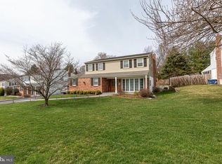 206 Oakwynne Rd, Broomall, PA 19008