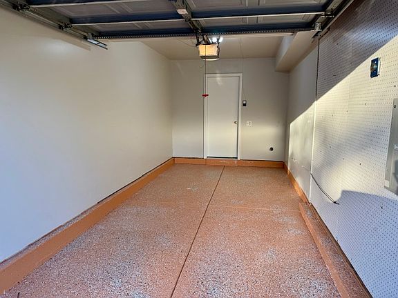 3rd image of 337 Gregory St Unit 337