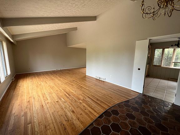 2nd image of 24790 Fairmount Blvd