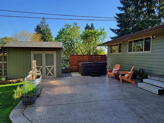 5th image of 7911 NW 8th Ave