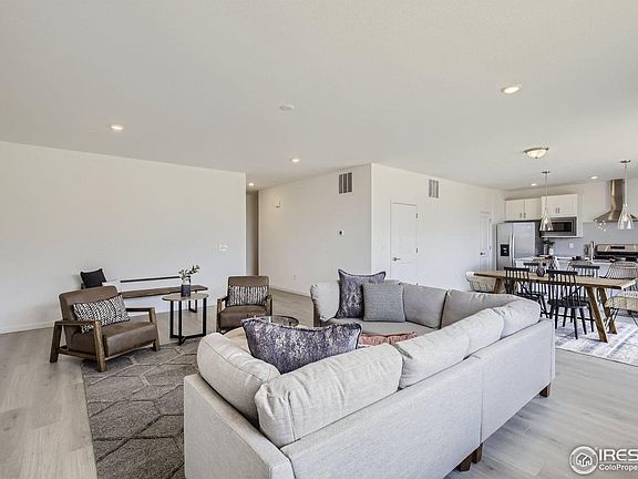 4th image of 2711 Crystal Springs Ln