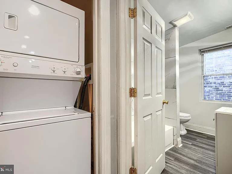 1524 Madison Ave #3 — Photo 17