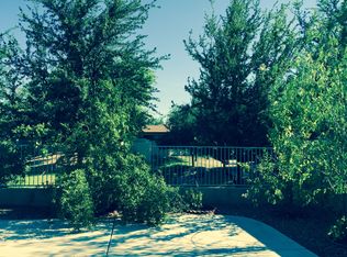 3943 W Roundabout Cir, Chandler, AZ 85226