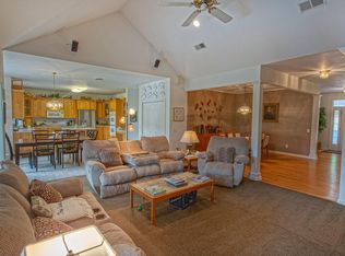 818 Cedar Key Ln, Huddleston, VA 24104