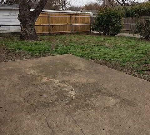 3rd image of 441 Melrose Dr