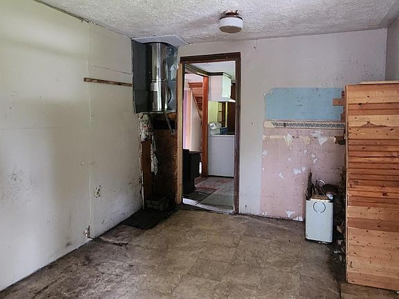 3rd image of 1298 Baxters Harbour Rd