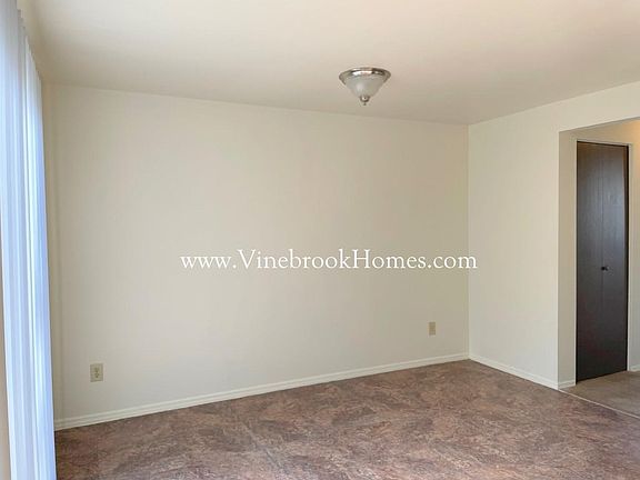 4th image of 8313 Mount Carmel St