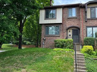 2194 E Village Rd, Southampton, PA 18966