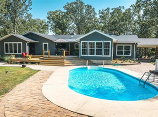 4405 Cotton Dodd Rd, Cuba, MO 65453