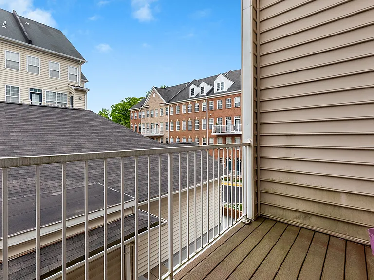 2664 Manhattan Pl #105 — Photo 16