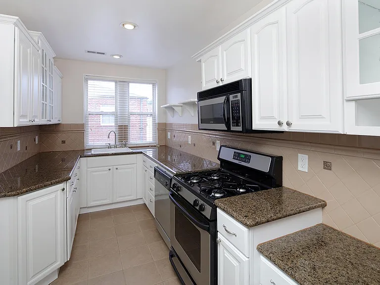 7552 Parkdale Ave #1S — Photo 4