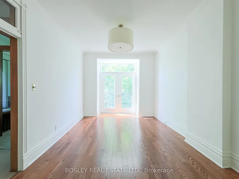 12 Meredith Cres #UPPER — Photo 26