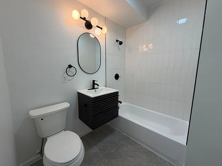 3003 Glenwood — Photo 104