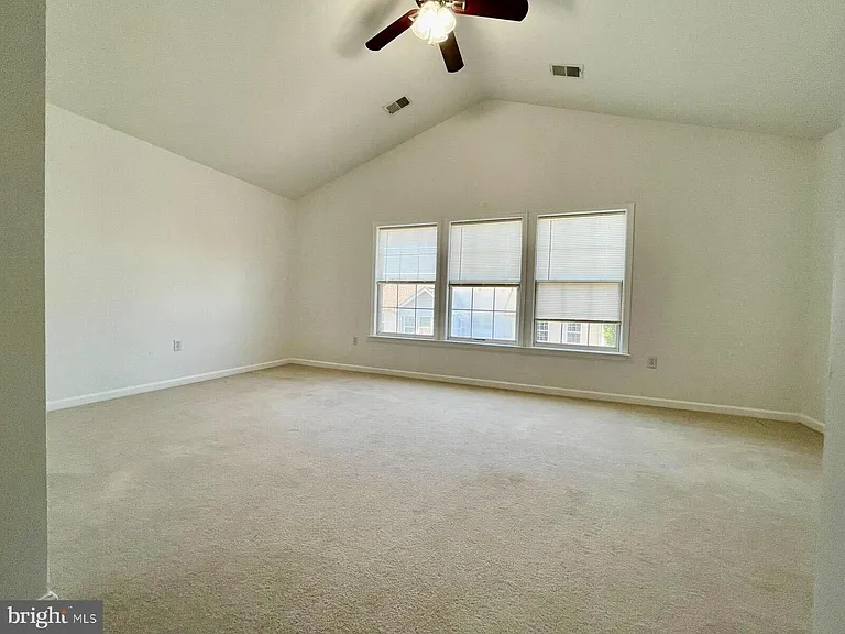61 Quartz Rd — Photo 10