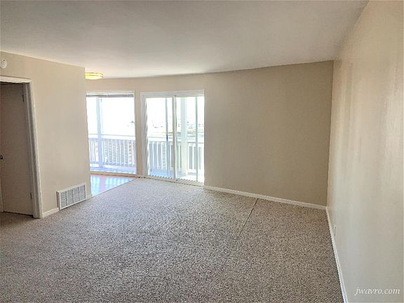5th image of 725 Corbett Ave APT 2