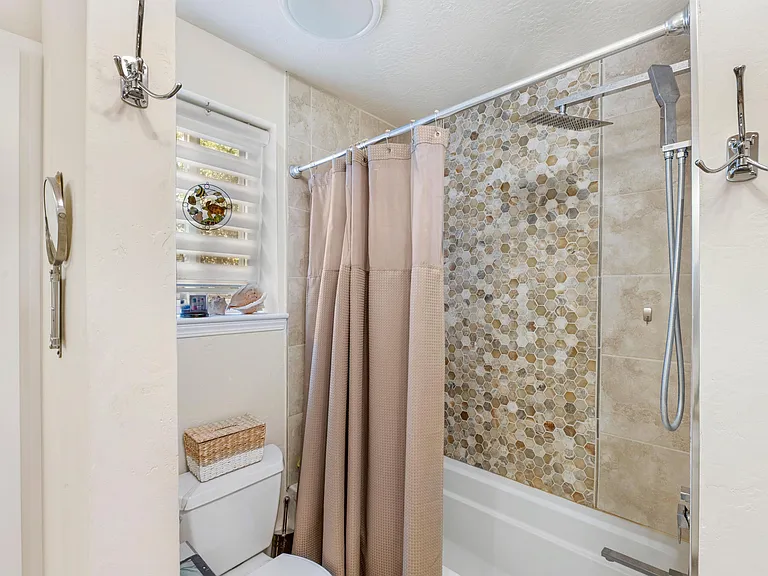 3615 Horacio Ct NE — Photo 38