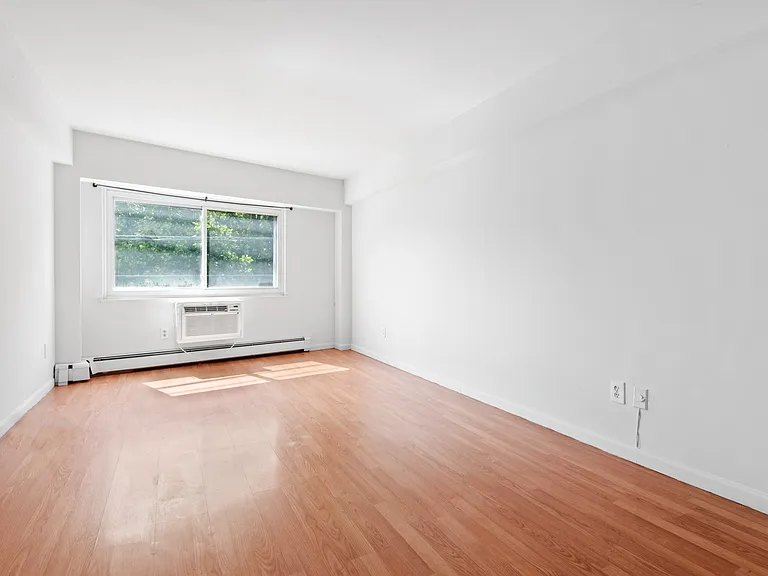 333 Grand Ave #3Q — Photo 6