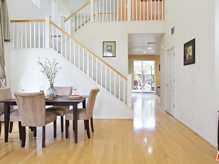 149 Orchard Park Pl — Photo 3