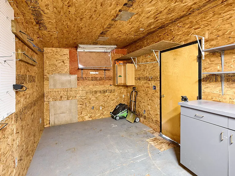 1204 Commercial St NE — Photo 26