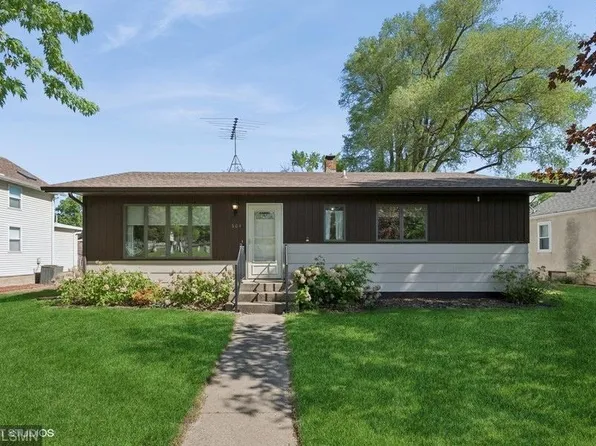 604 State St E, Cannon Falls, MN 55009