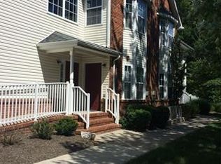 233 Pinelli Dr, Piscataway, NJ 08854