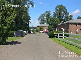 17 Regan St APT 19, Vernon, CT 06066