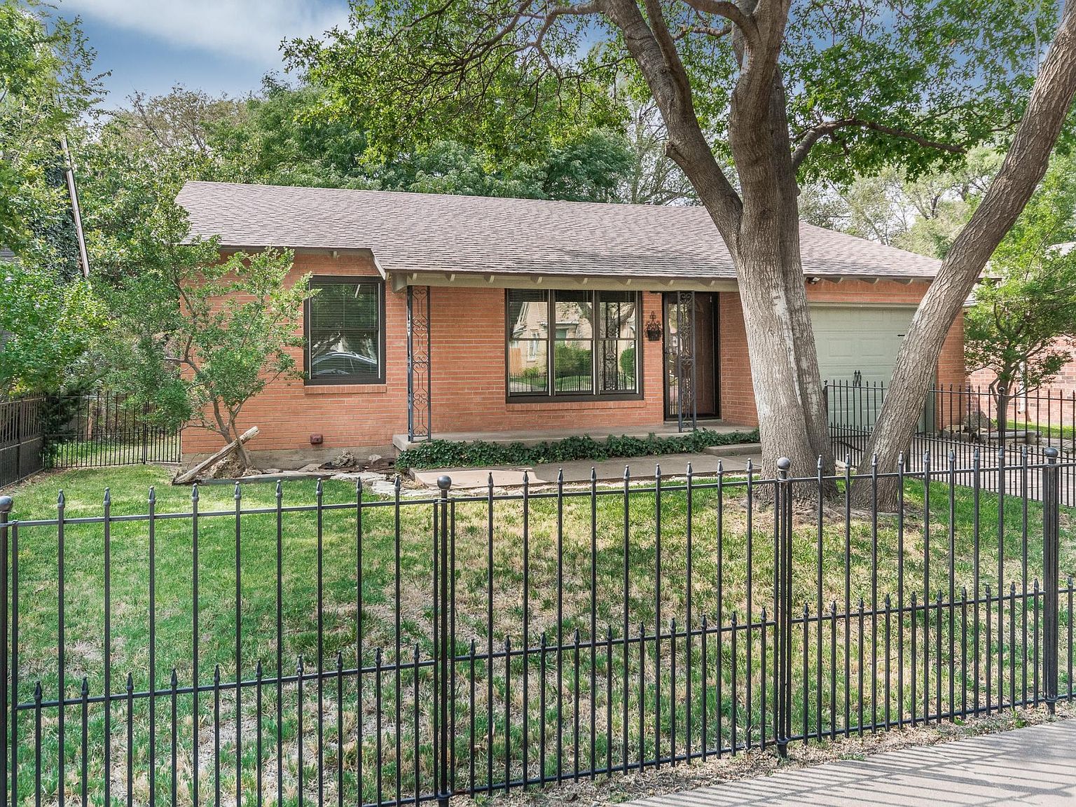 2114 S Ong St, Amarillo, TX 79109 Zillow