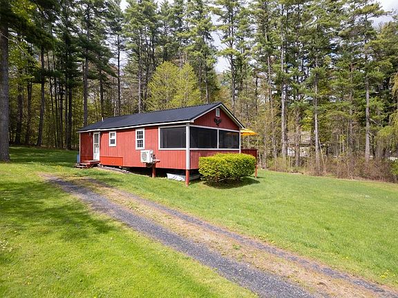 2nd image of 845 Burr Pond Road