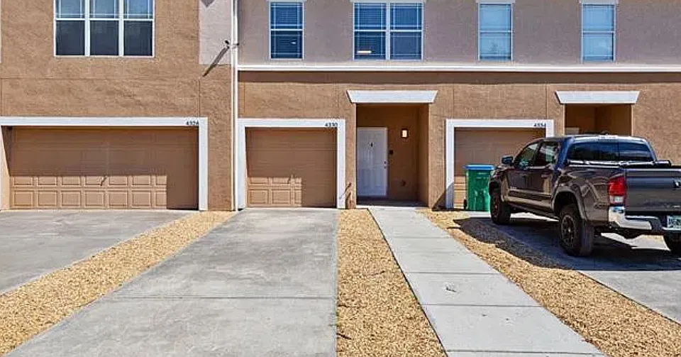 4330 Tyler Cir N