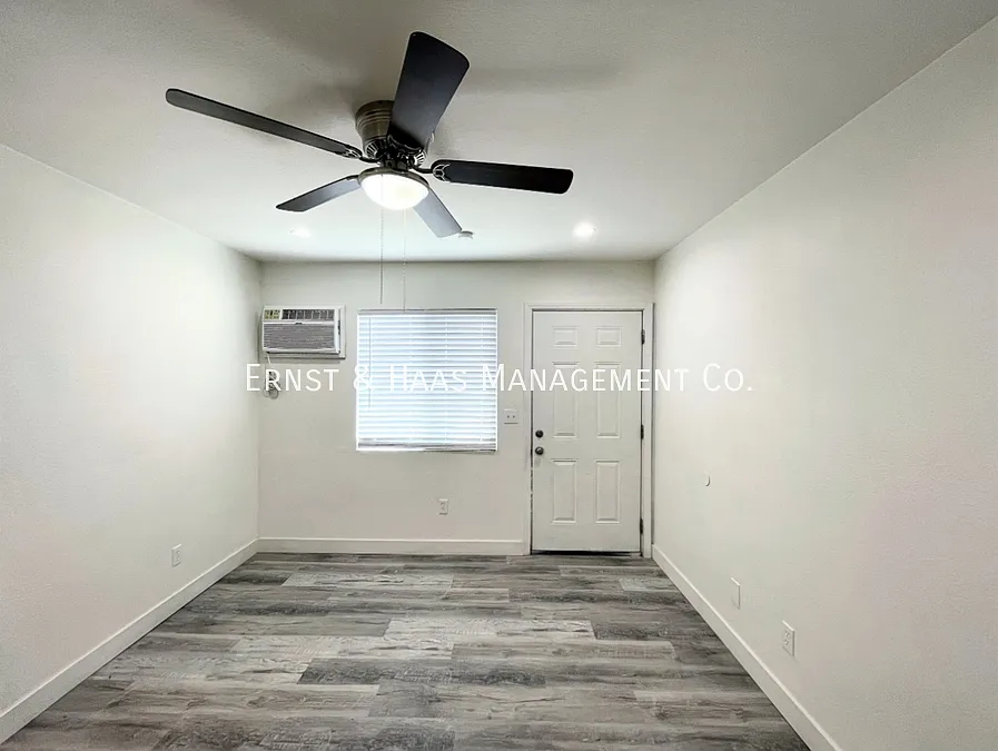 Cozy 3-Bed, 2-Bath Apartment with All the Comforts in Lynwood! — Photo 4
