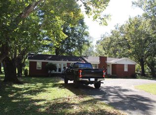 18790 Main St W, Huntingdon, TN 38344