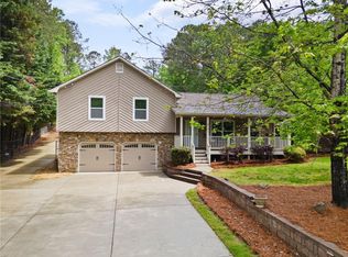 918 Victoria Landing Dr, Woodstock, GA 30189