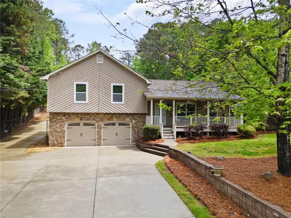 918 Victoria Landing Dr, Woodstock, GA 30189