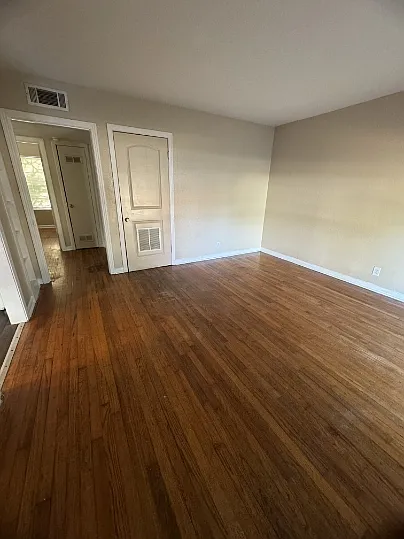 203 W North St #B — Photo 3