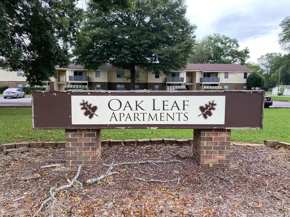 Oakleaf Apartments