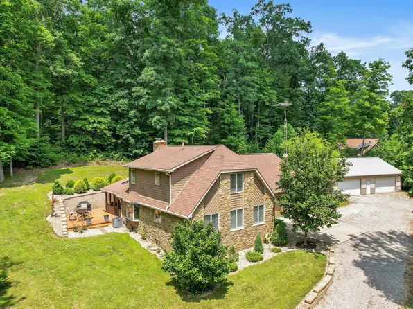 3750 S Whitehorse Rd, Nashville, IN 47448