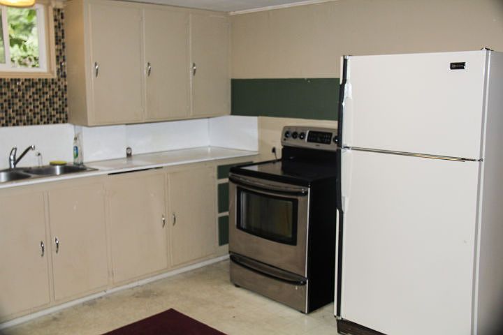 1st image of 803 1/2 Wyoming Ave