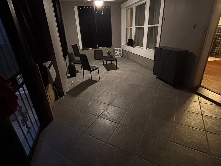 Lakeshore Dr — Photo 17