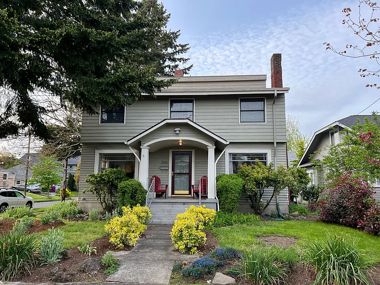 2407 NE Skidmore St — Photo 10